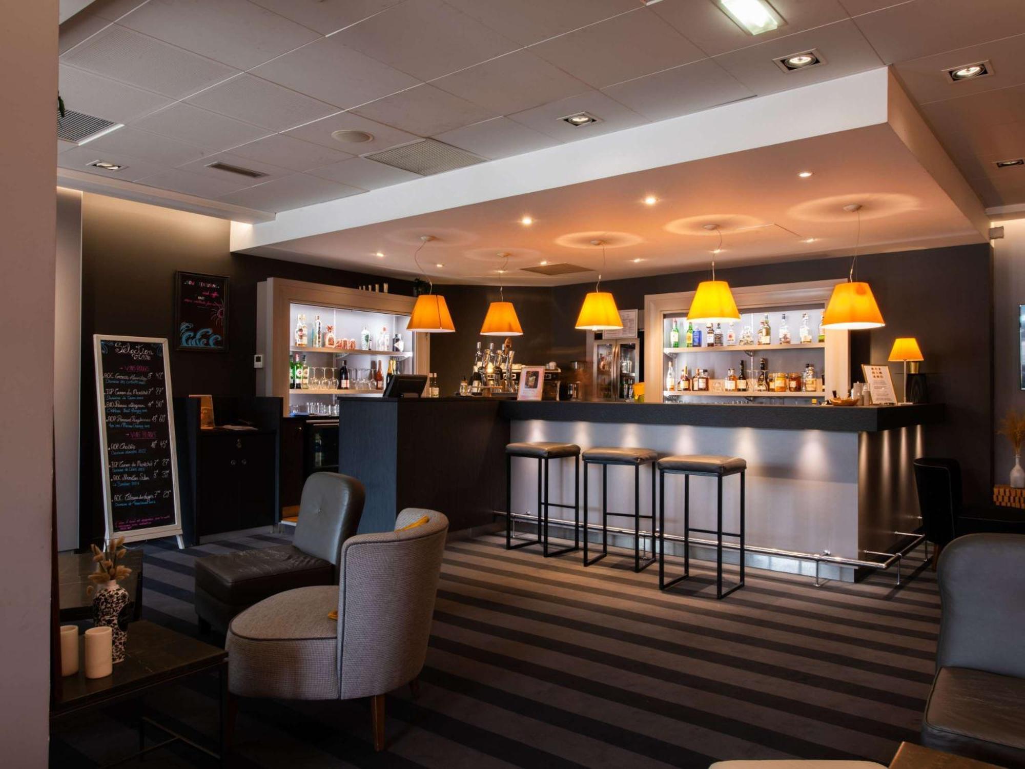 Ibis Port De Plaisance Hotel Caen Exterior photo